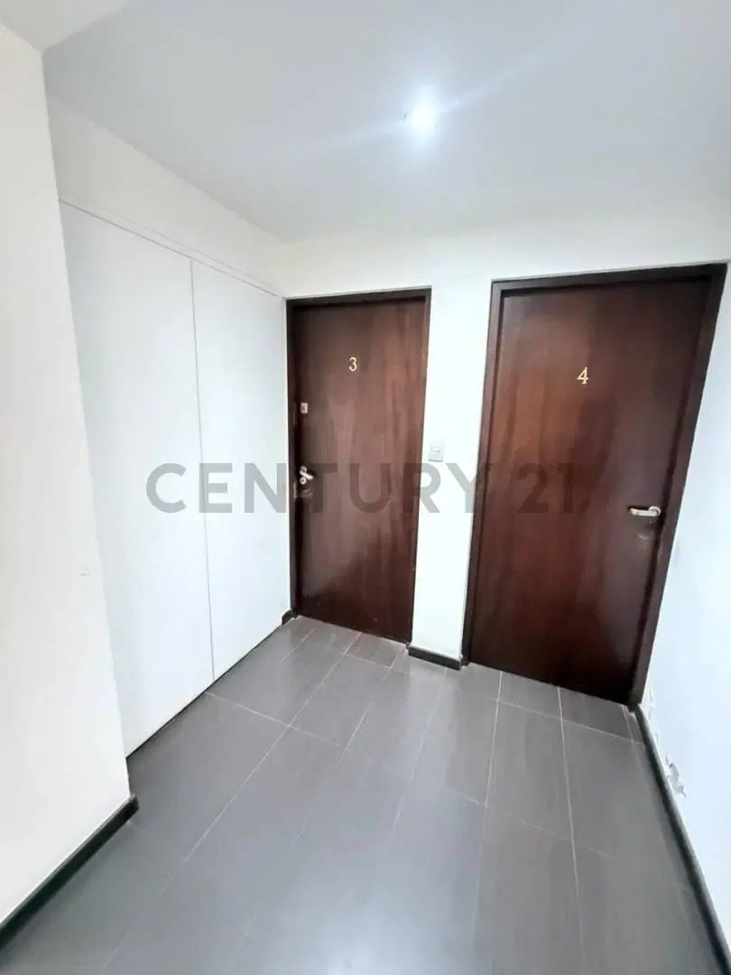 VENTA DE 2 DEPARTAMENTOS EDIFICIO LIBERTADOR 4