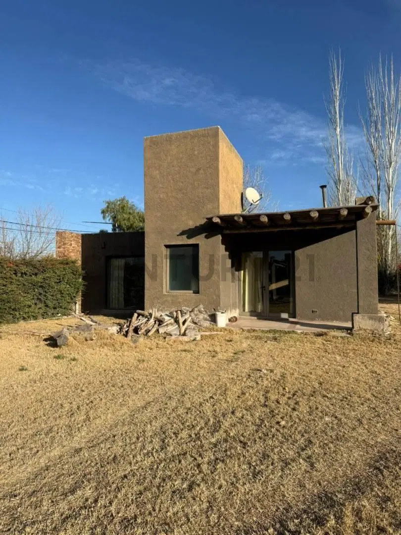 HERMOSA CASA EN BARRIO PRIVADO 2