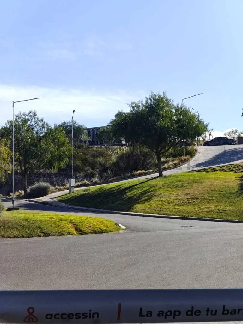 VENTA CASA DE CATEGORIA A ESTRENAR – BARRIO AGUARIBAY 4