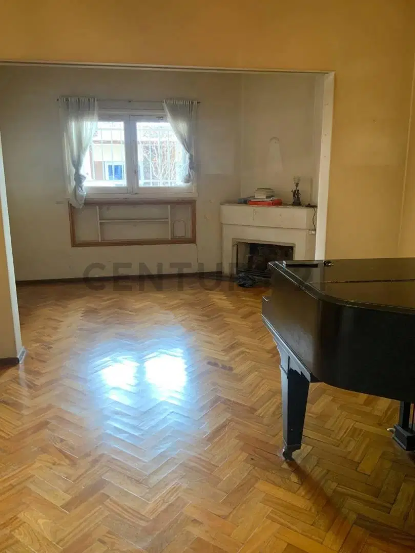 C21 Inmoandes VENDE CASA ESQUINA en Exclusiva Zona de Godoy Cruz (Bombal Sur) 3
