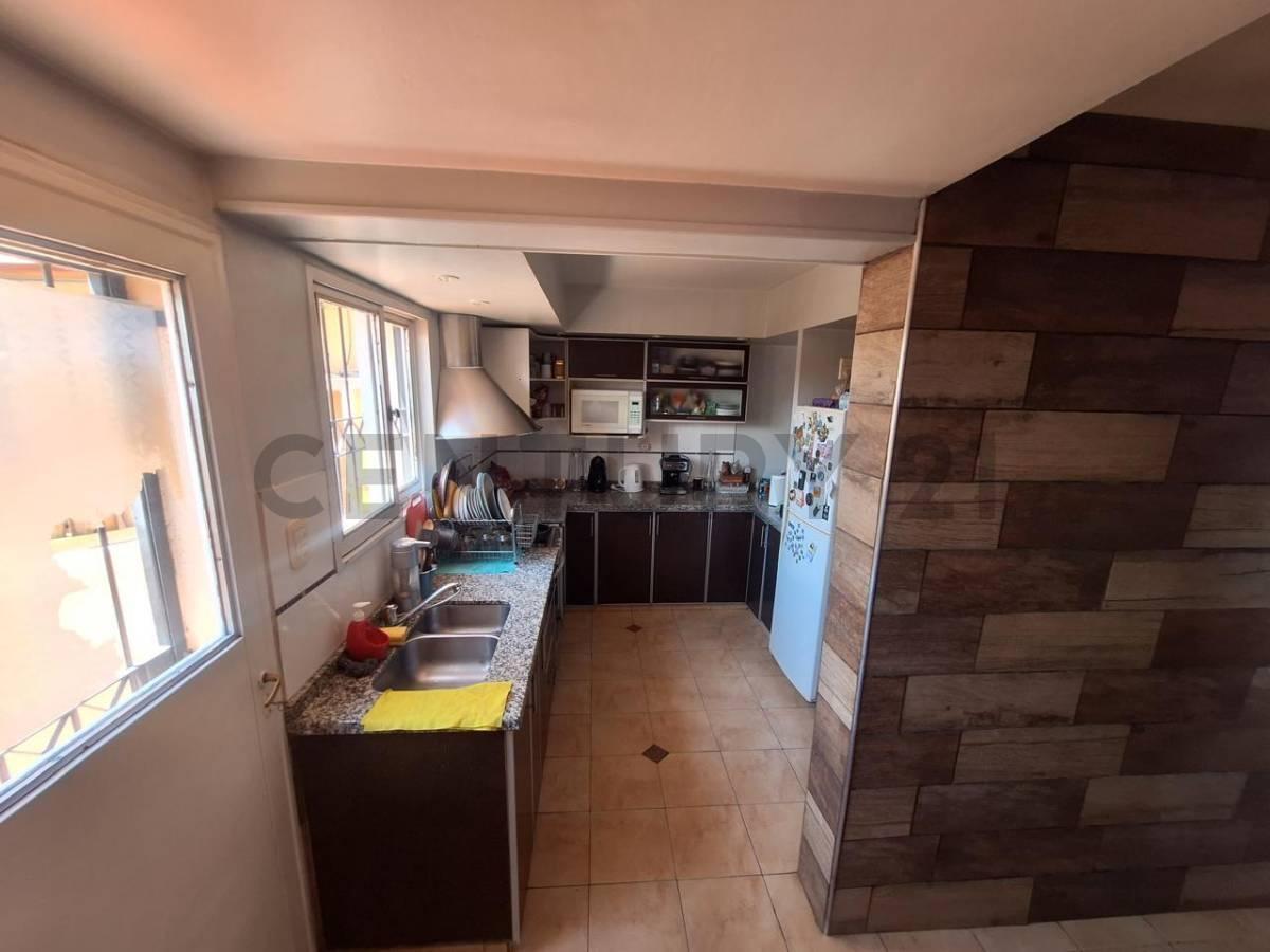 Foto de DUPLEX DE 3 DORMITORIOS EN VENTA-VILLANUEVA GUAYMALLEN, imagen 1