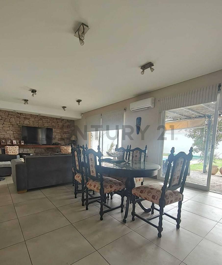 Foto de CASA EN VENTA BARRIO CERRADO - GUAYMALLEN, imagen 2