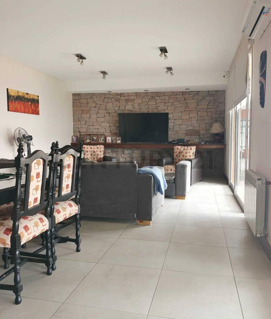 Foto de CASA EN VENTA BARRIO CERRADO - GUAYMALLEN, imagen 1