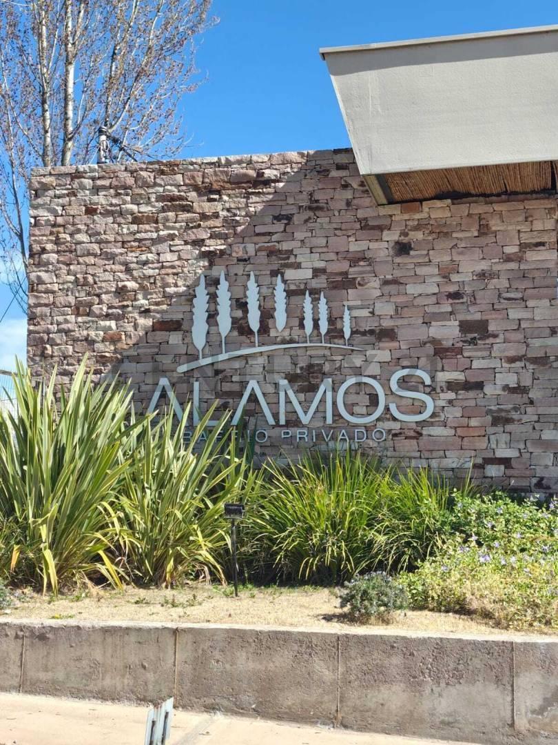 Foto de LOTE EN VENTA ALAMOS BARRIO PRIVADO, imagen 4