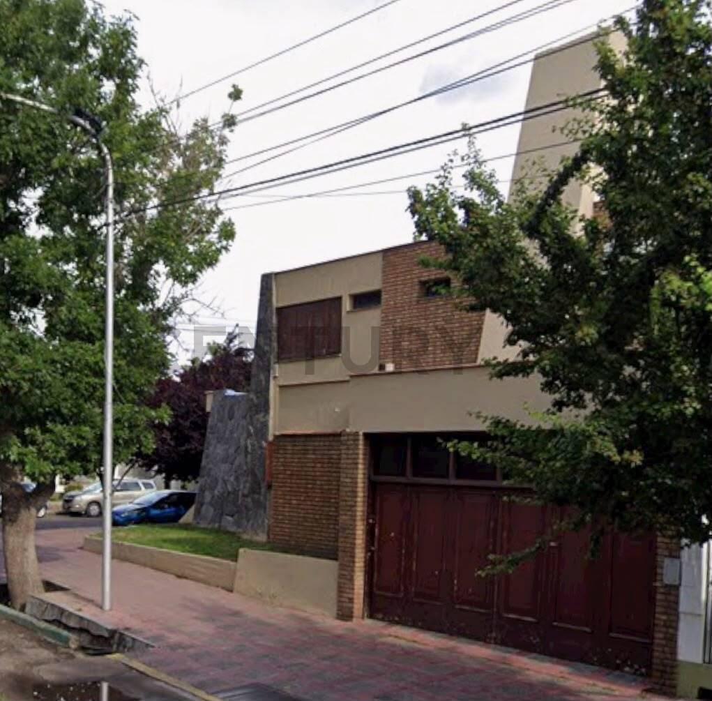 Foto de CASA EN VENTA FRENTE A MUNICIPALIDAD DE TUNUYÁN, imagen 2