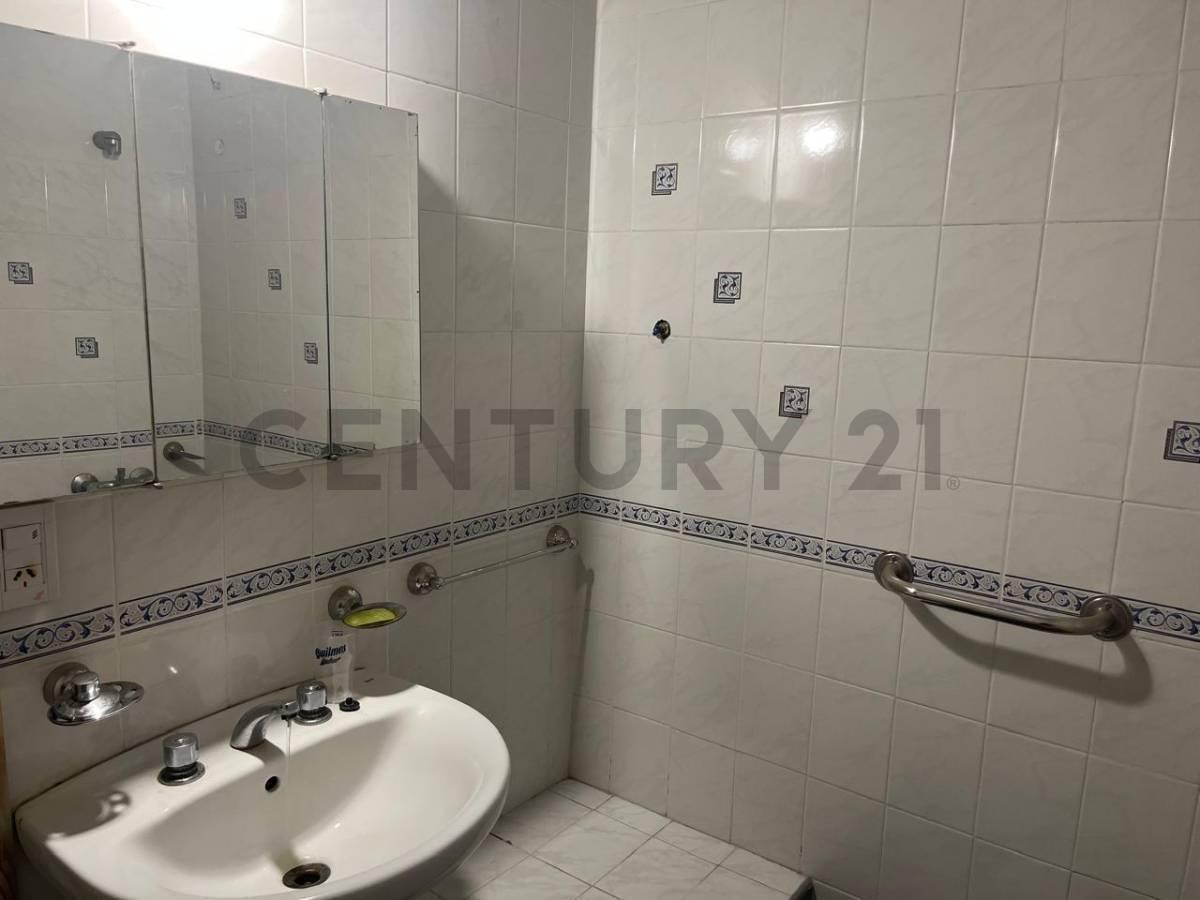 Foto de CASA EN VENTA BARRIO SANTA ANA, imagen 2