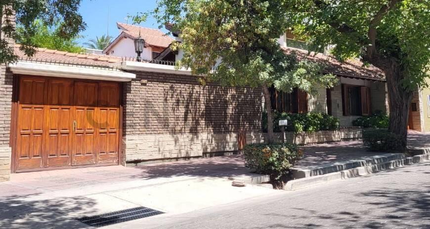 Foto de CASA EN VENTA EN QUINTA SECCION CIUDAD DE MENDOZA, imagen 2