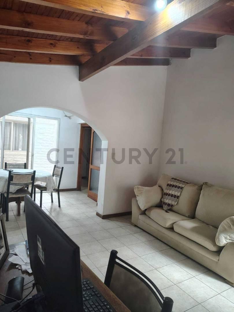 Foto de CASA EN VENTA CIUDAD DE MENDOZA., imagen 2
