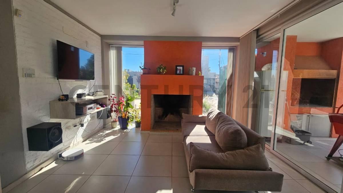 Foto de CASA MODERNA EN BARRIO PRIVADO SOL DE CARRODILLA, imagen 5