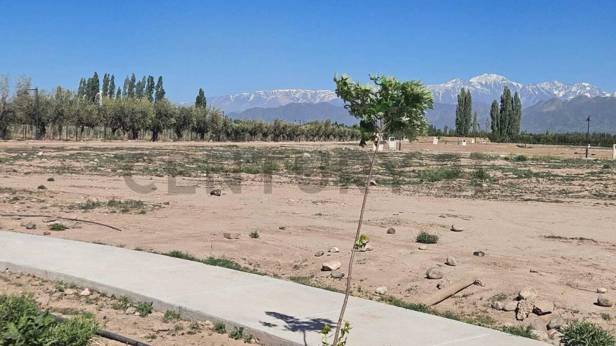 Foto de LOTE EN EXCLUSIVO BARRIO PRIVADO VISTALBA RESERVE, imagen 4