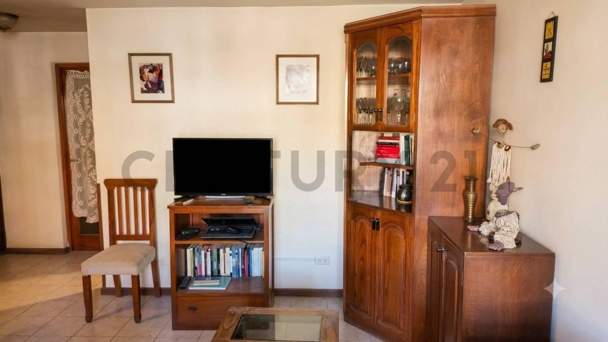 Foto de Casa 3 Dormitorios, cochera, patio en Barrio Trapiche, imagen 5