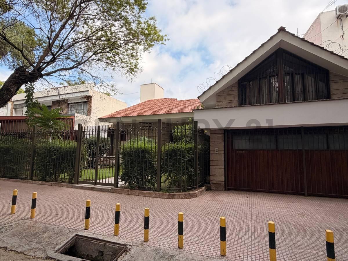Foto de Casa en venta en Callejón Lemos, a metros de Calle Colón, imagen 1