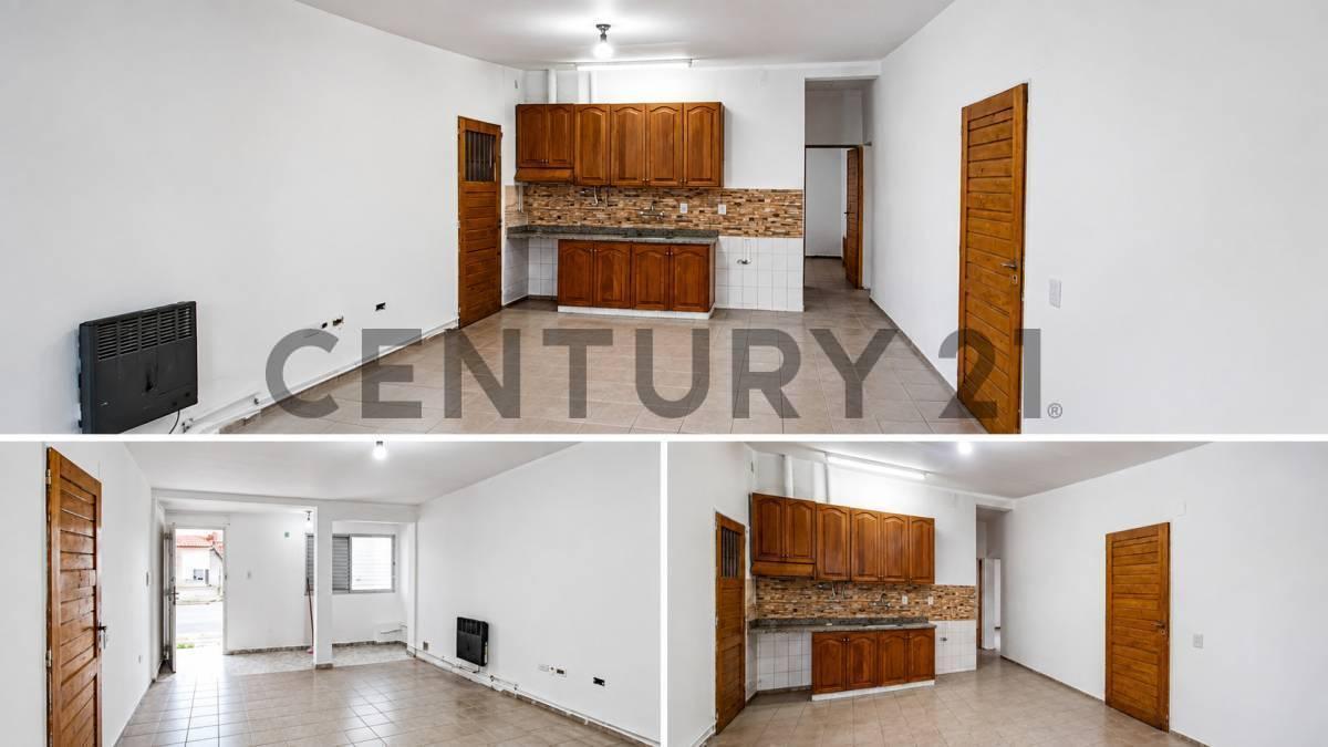 Foto de Casa B° Jardín Ferroviario - Junín. 3 Dorm, imagen 2