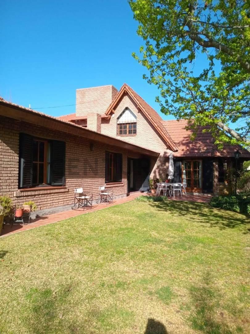 Foto de Amplia y hermosa casa en B° Huerto del Sol, La Puntilla, imagen 1