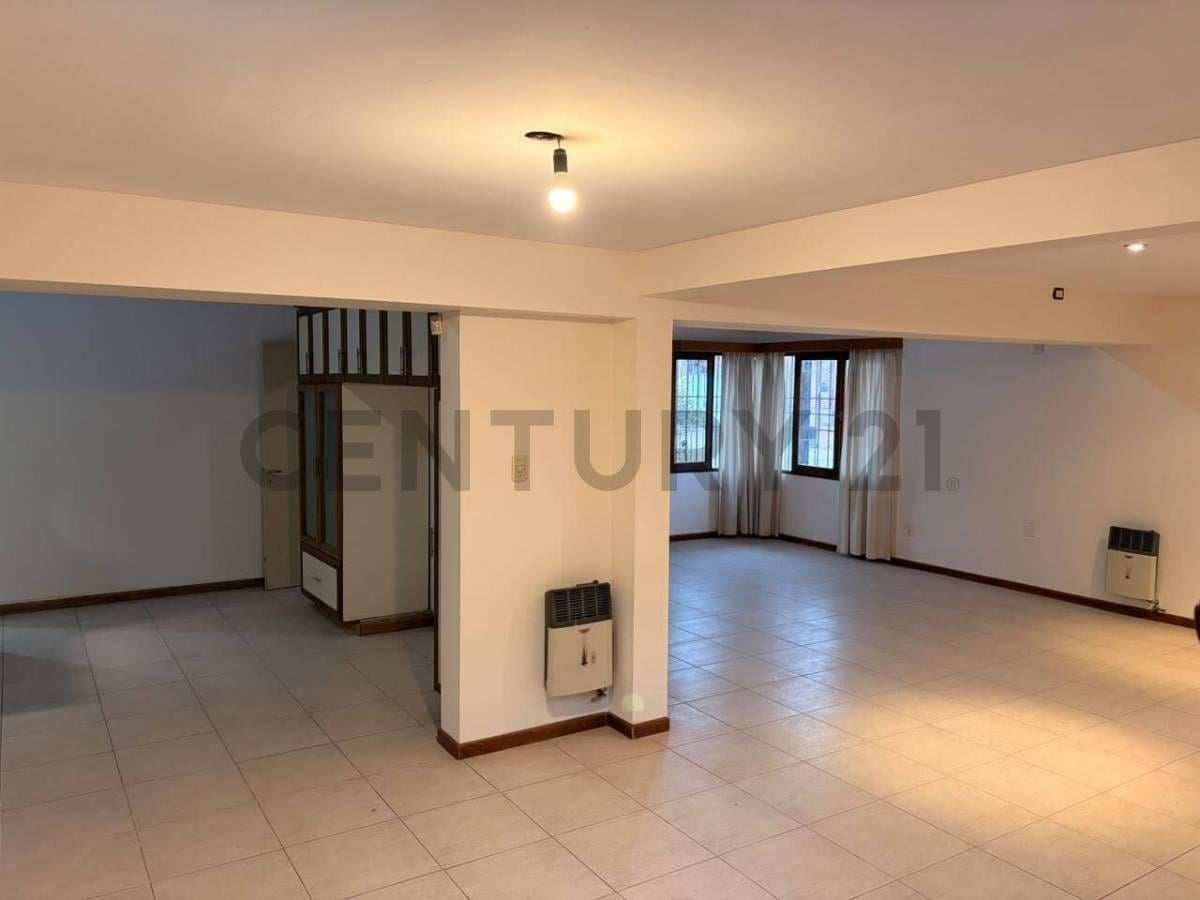 Foto de Casa 3 Dormitorios en Venta - Barrio Parque Norte, Las Heras, Mendoza, imagen 2