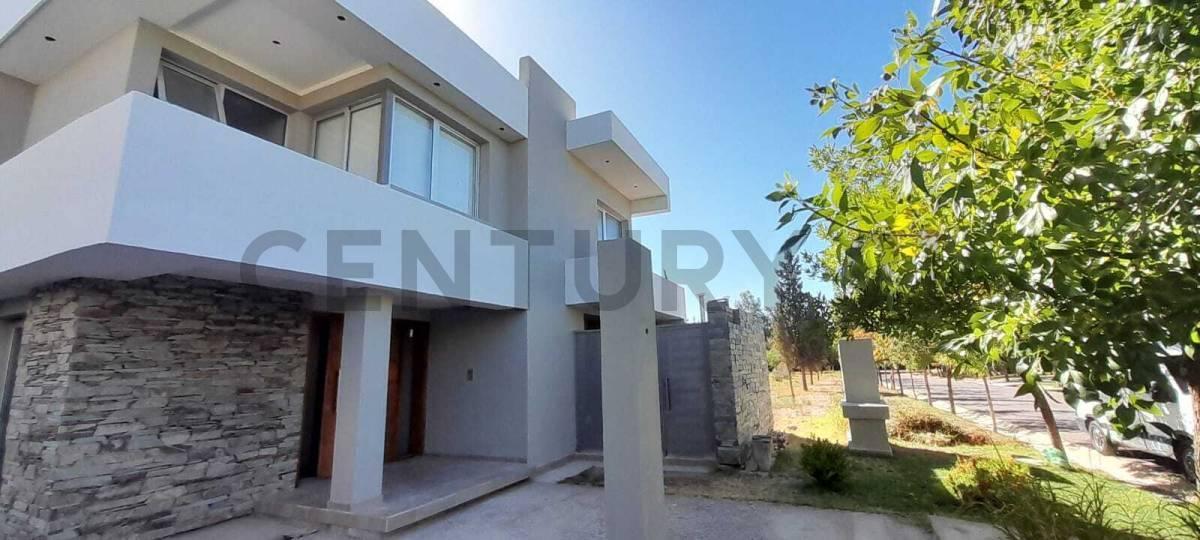 Foto de CASA EN BARRIO PRIVADO EL MARQUESADO, CARRODILLA, imagen 1
