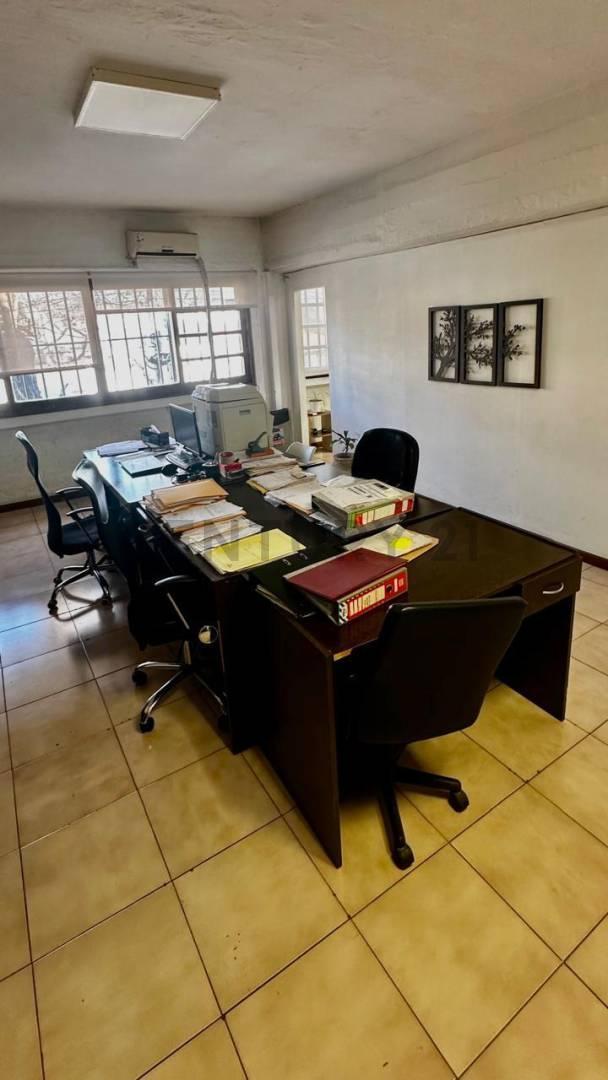 Foto de SALON COMERCIAL-EDIFICO DE OFICINAS.-GRAN OPORTUNIDAD, imagen 3