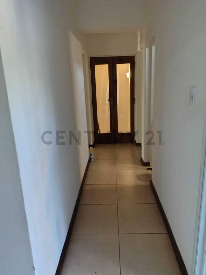 Foto de HERMOSO DEPARTAMENTO FRONTAL EN VENTA CIUDAD DE MENDOZA, imagen 3
