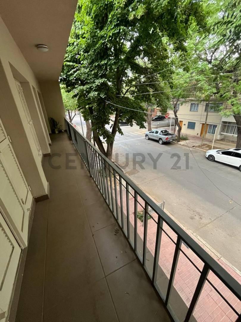 Foto de HERMOSO DEPARTAMENTO FRONTAL EN VENTA CIUDAD DE MENDOZA, imagen 1