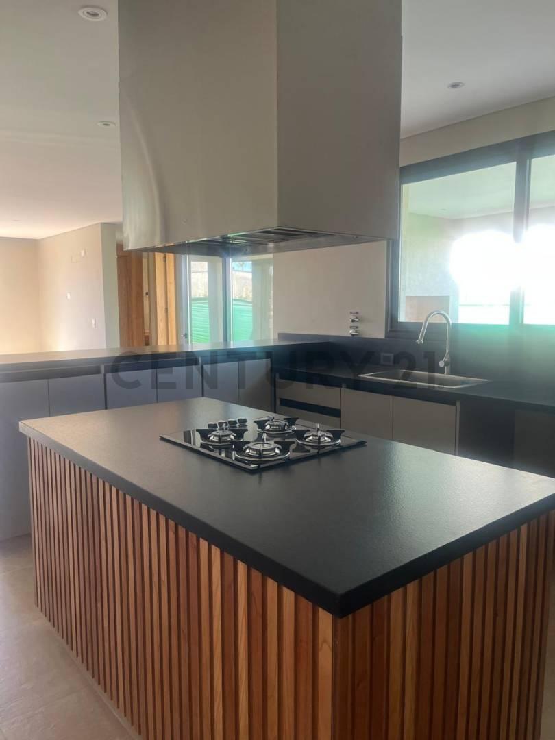 Foto de CASA PREMIUM EN VENTA BARRIO PRIVADO "TIERRAS ALTAS"LUJAN DE CUYO, imagen 2