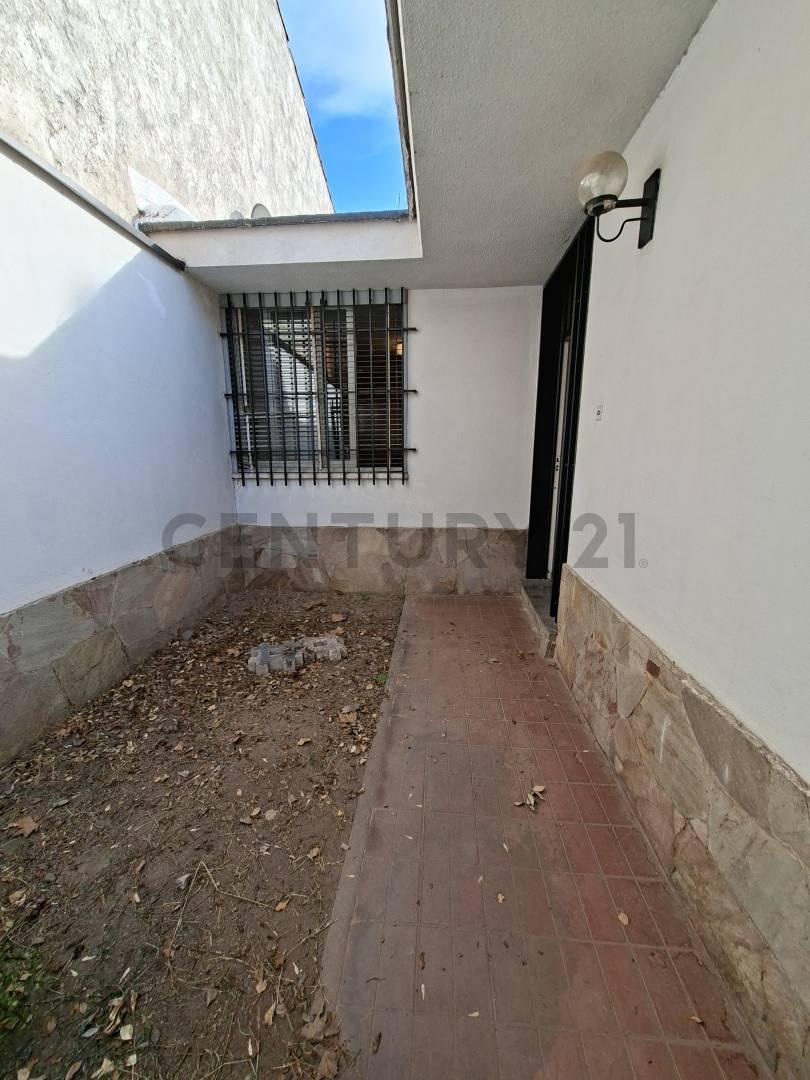 Foto de C21 Inmoandes VENDE CASA en B° Arizu de Godoy Cruz, imagen 5