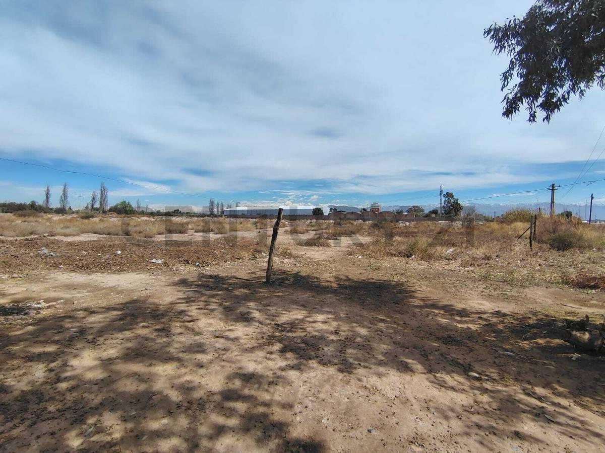 Foto de TERRENO ESTRATEGICO INDUSTRIAL EN CARRIL RODRIGUEZ PEÑA, imagen 1