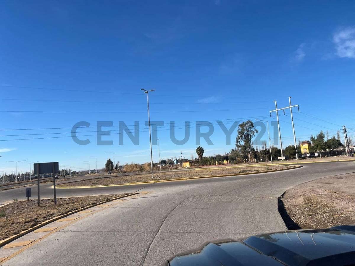 Foto de TERRENO ESTRATEGICO INDUSTRIAL EN CARRIL RODRIGUEZ PEÑA, imagen 4