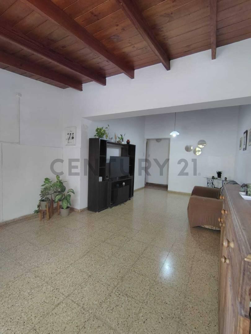Foto de OPORTUNIDAD EN BARRIO SAN IGNACIO -GODOY CRUZ-MENDOZA APTA CREDITO, imagen 1
