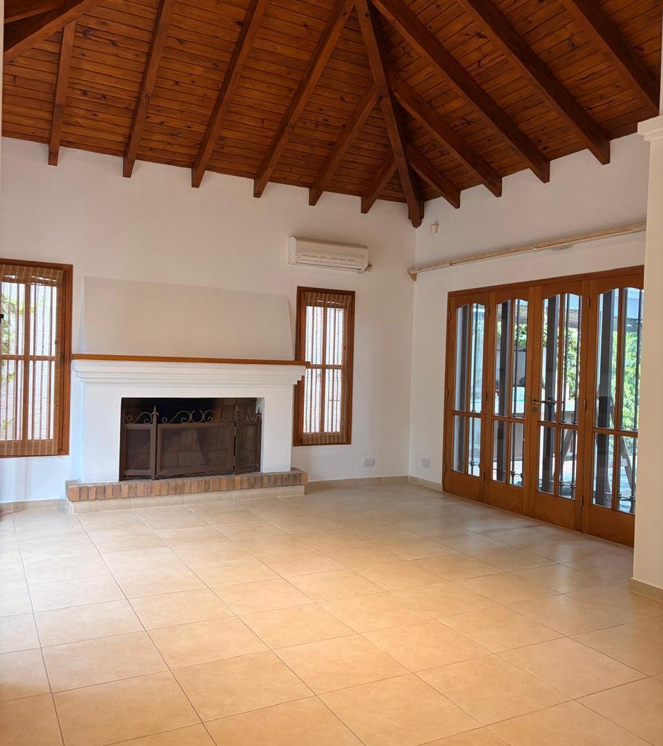 Foto de Casa en venta en CHACRAS DE CORIA, imagen 3