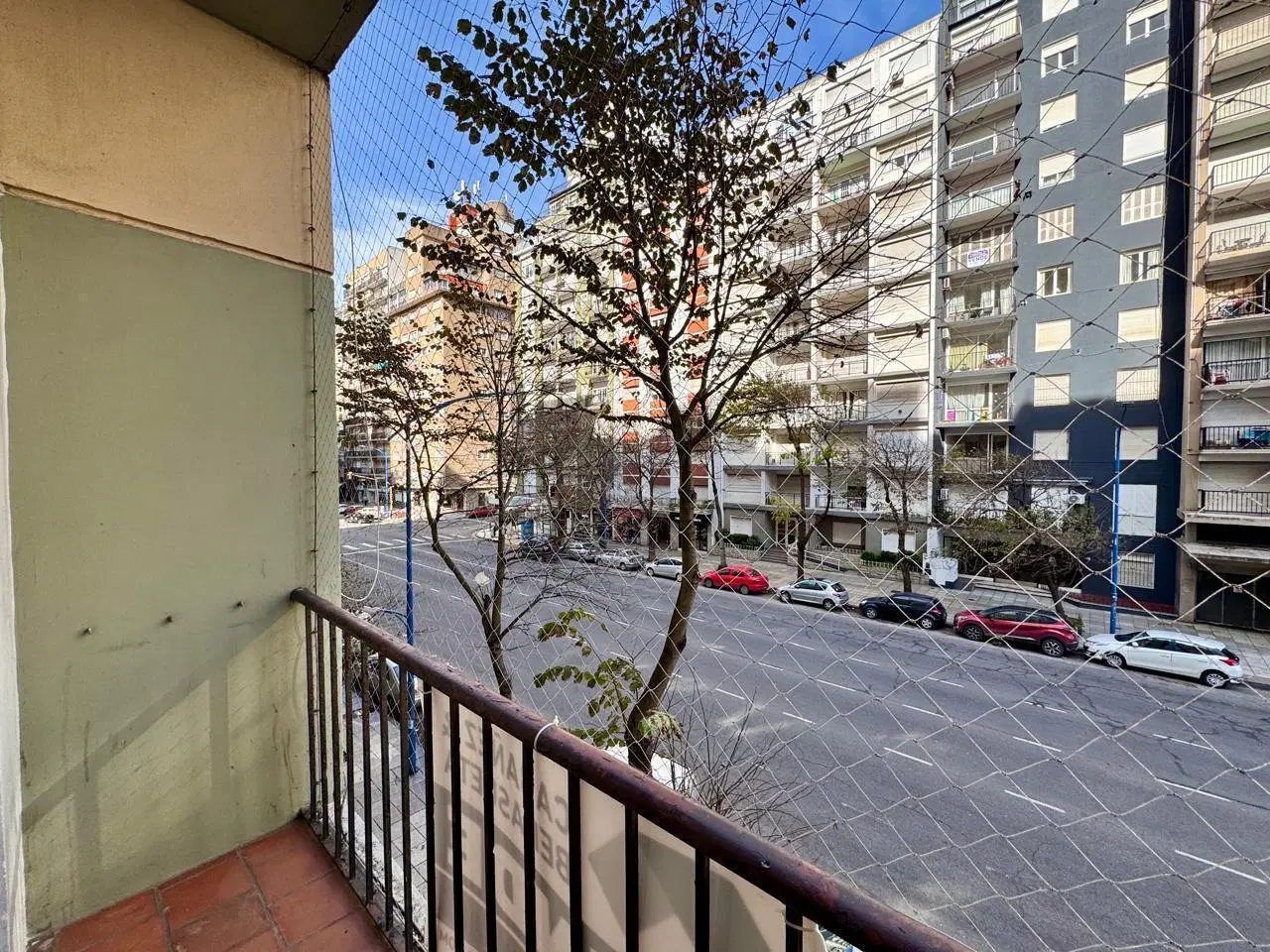 Departamento 2 ambientes al frente con balcón 3