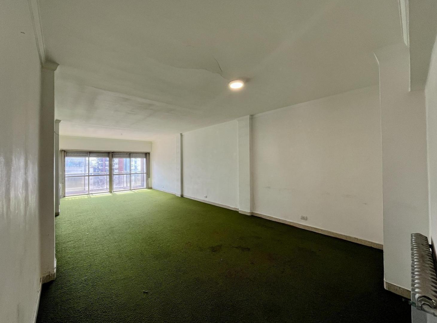 Foto de Departamento en venta de 4 ambientes con dependencia de servicio, imagen 3