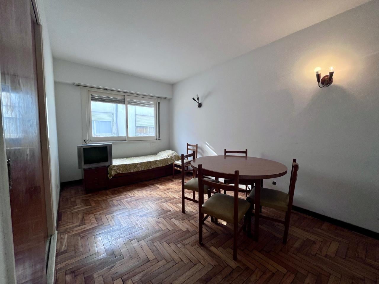 Foto de Departamento en venta en oportunidad de 2 ambientes, imagen 1