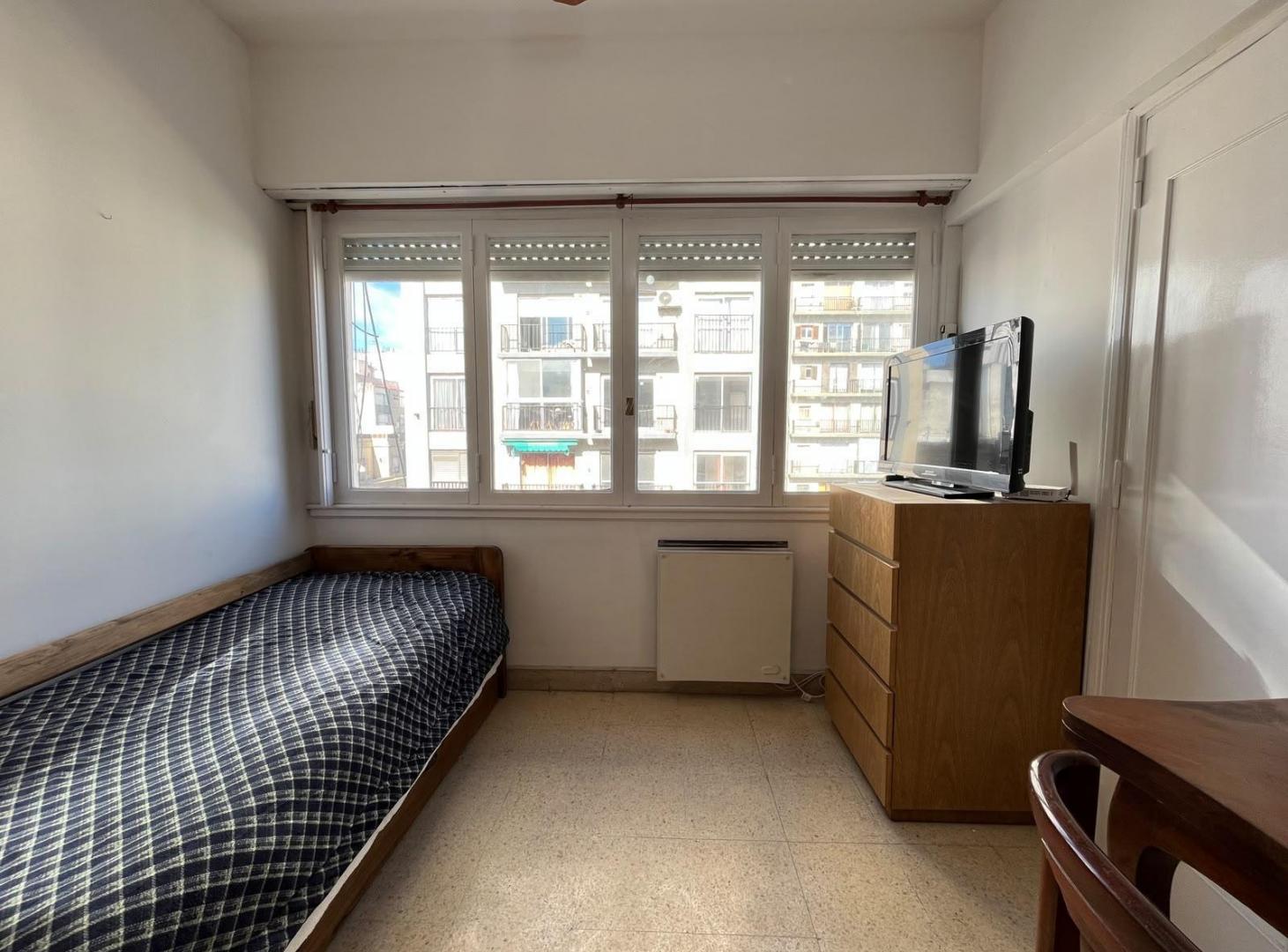 Foto de Oportunidad en venta 1 ambiente a la calle, imagen 1