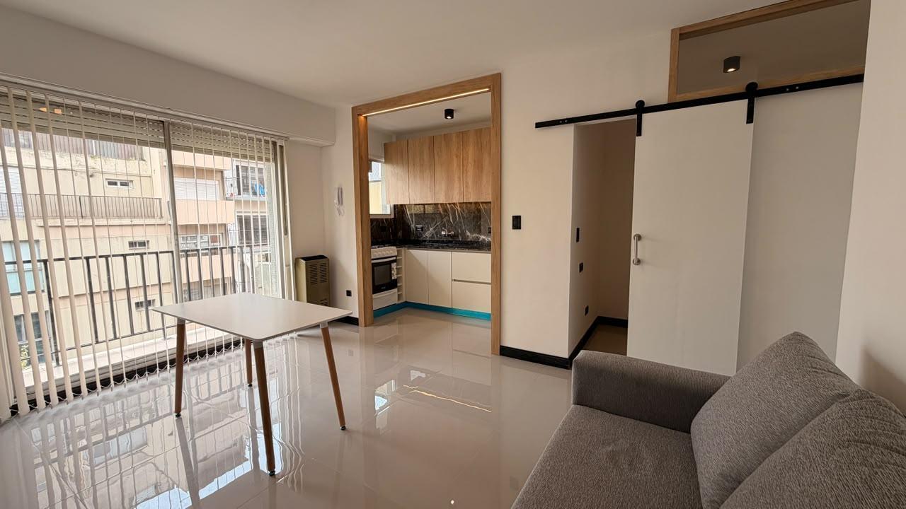 Foto de Departamento en venta de 2 ambientes reciclado a nuevo., imagen 2
