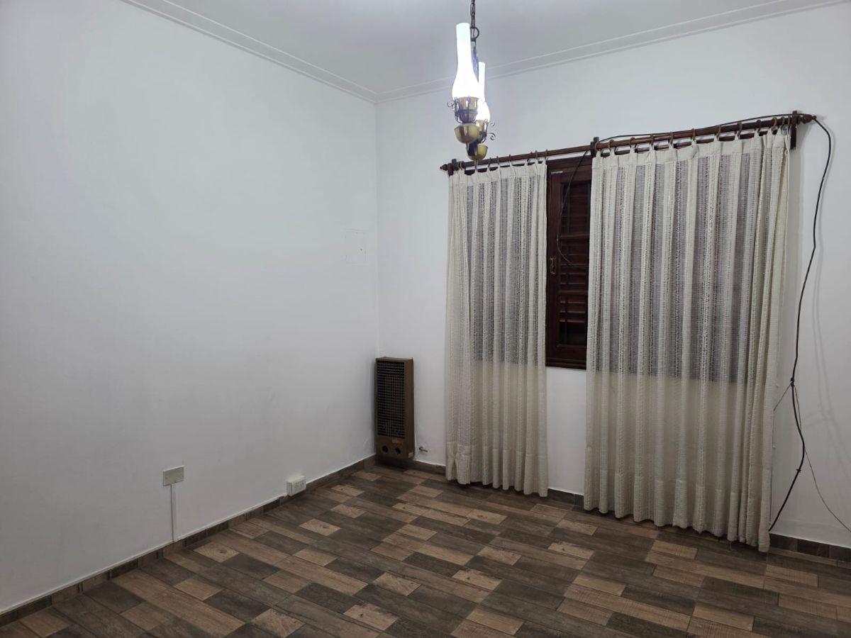 Foto de Casa de 3 dormitorios, escritorio VALOR $ 1.800.000, en alquiler en, imagen 1