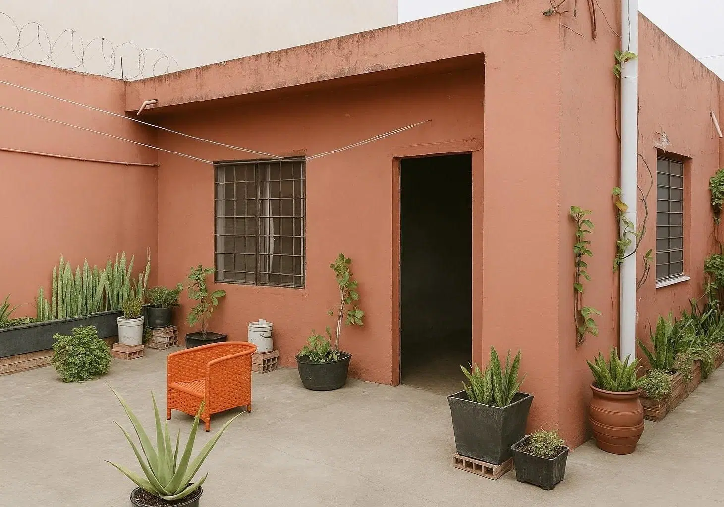 CASA EN VENTA | 3 AMBIENTES | LOMA HERMOSA | PATIO + GALPÓN 4