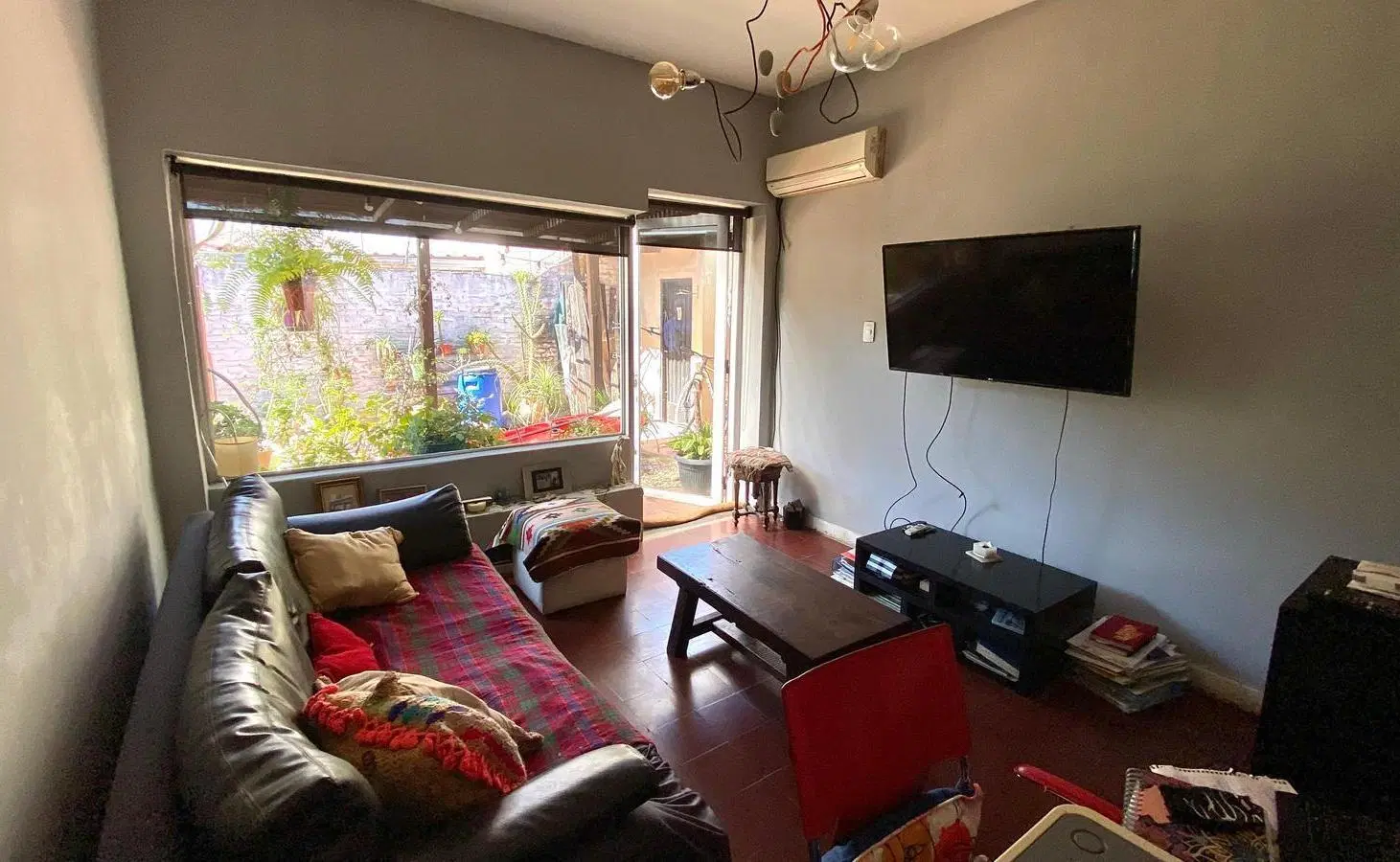PH en venta con patio - Castelar Sur 2