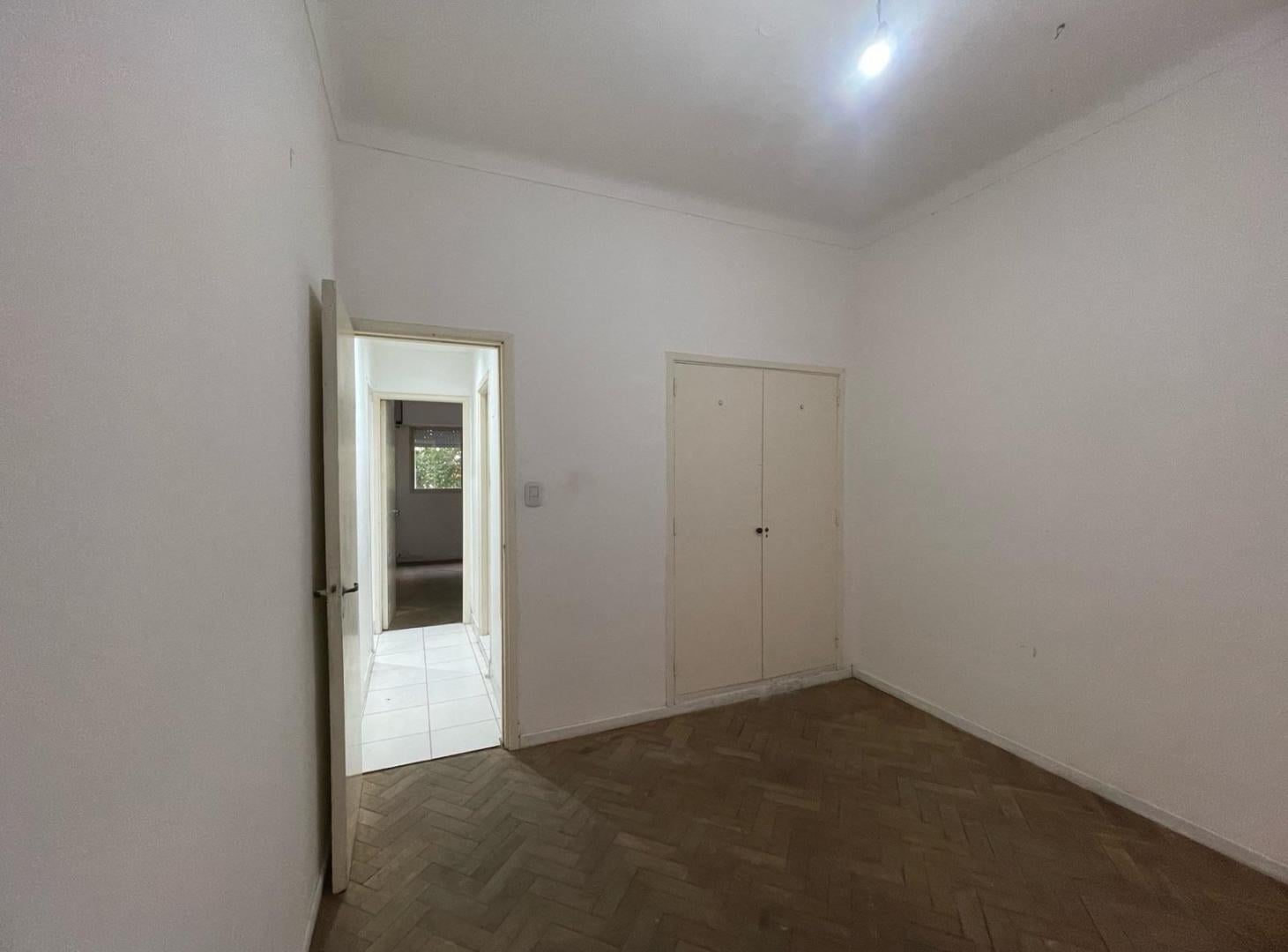 Foto de PH en venta - Villa del Parque, imagen 2