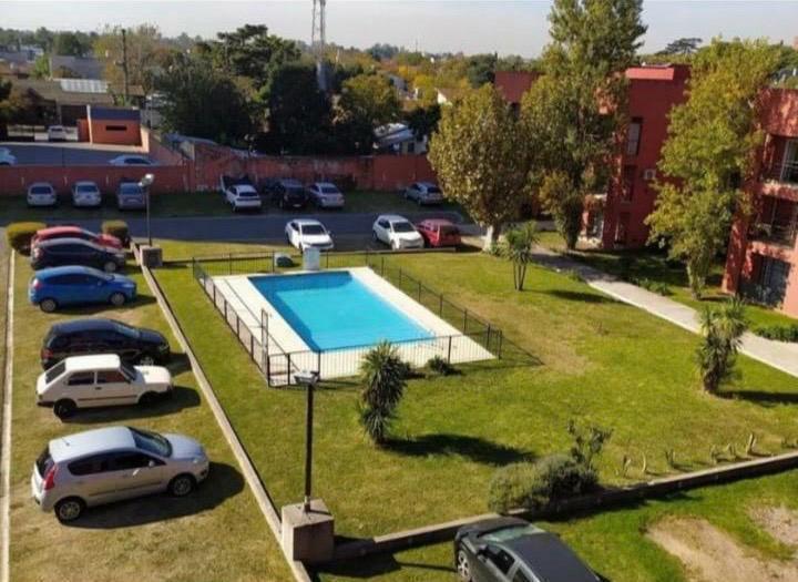 Foto de DEPARTAMENTO EN VENTA 2 AMBIENTES SAN MIGUEL CON PISCINA BARRIO CERRADO, imagen 4