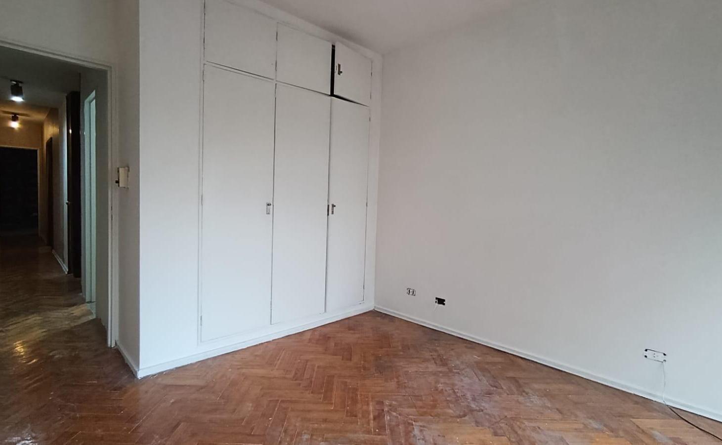 Foto de VENTA DEPARTAMENTO 3 AMBIENTES CON DEPENDENCIA | BALCÓN AL FRENTE, imagen 5