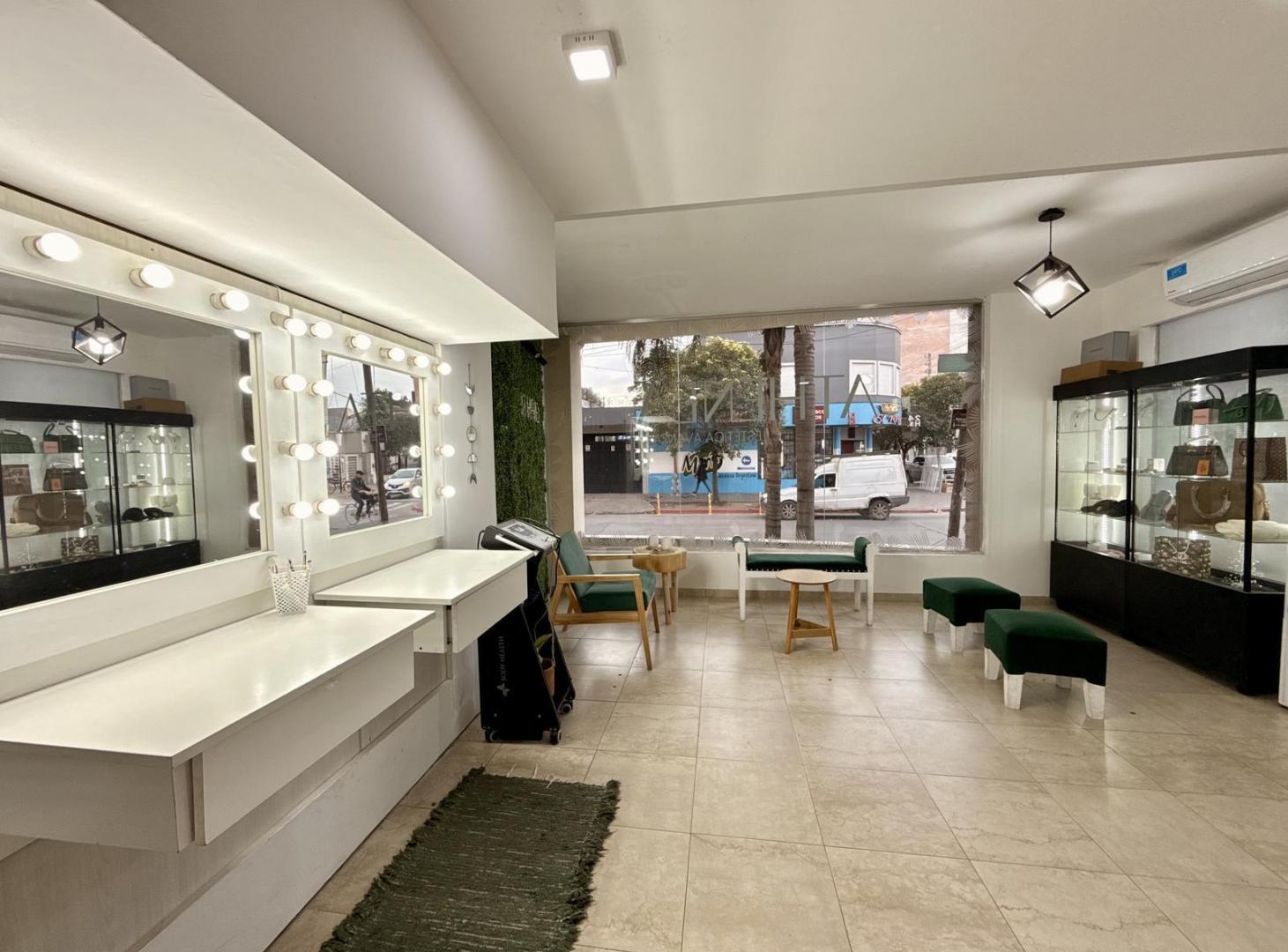 Foto de Local en venta - Moreno, imagen 1