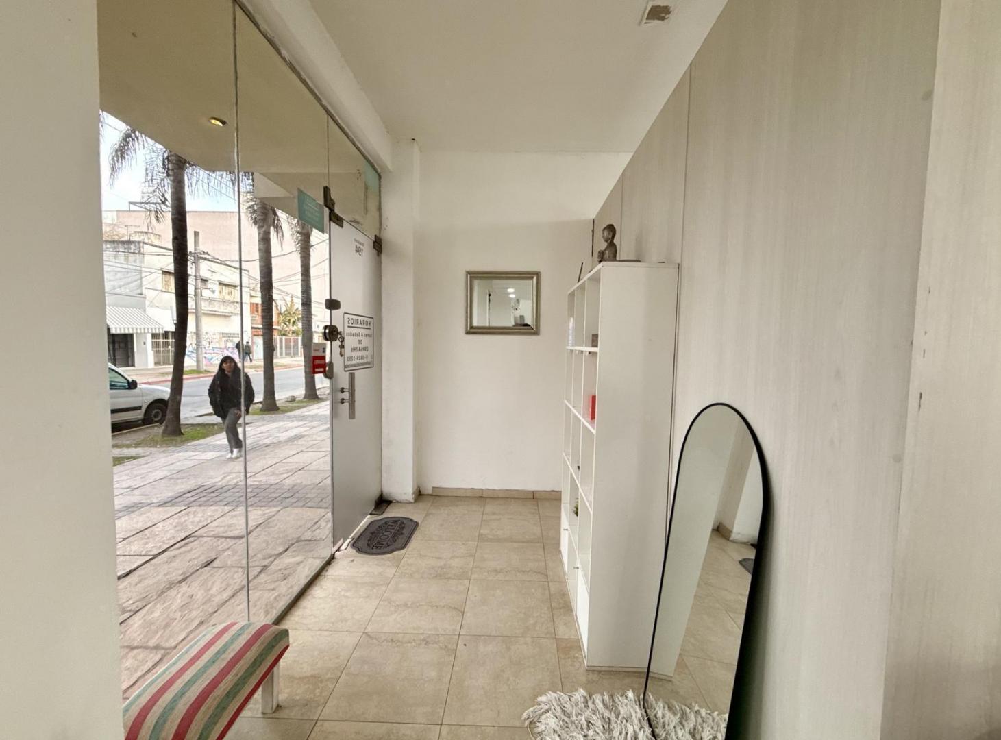 Foto de Local en venta - Moreno, imagen 4