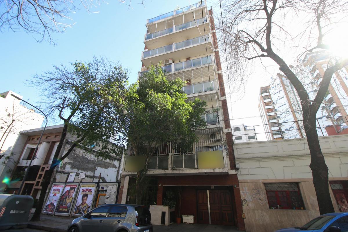 Venta Departamento 4 Amb en Caballito Balcón Patio y Cochera 2