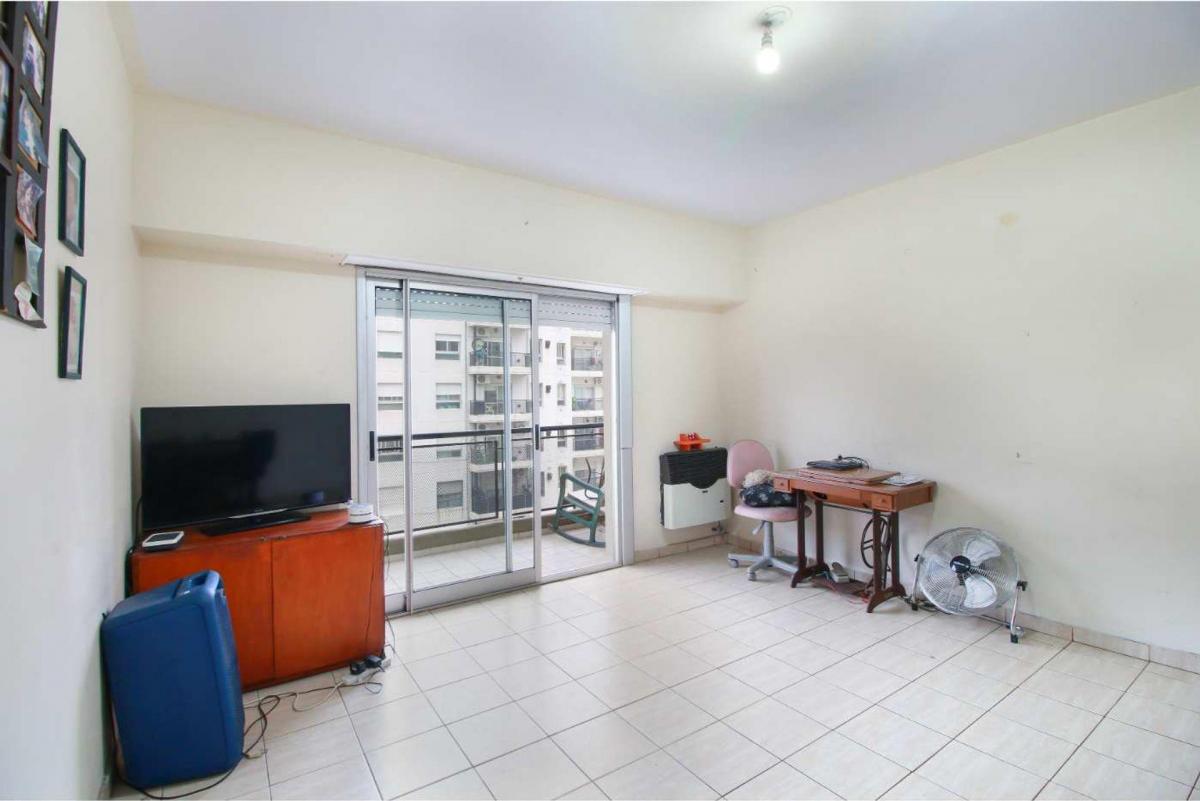 Venta Departamento 3 Amb en Parque Avellaneda con Balcón 2