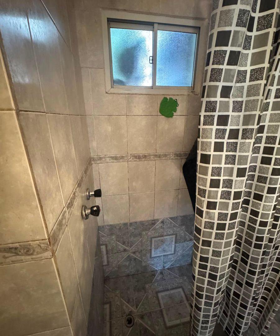 Foto de Venta Departamento 4 ambientes, 3er piso por escalera en barrio, imagen 4