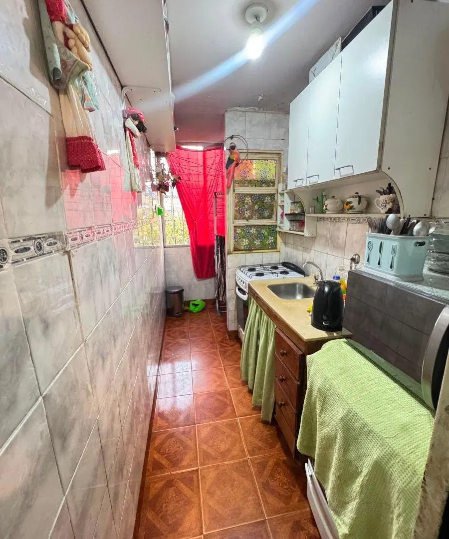Venta Departamento 4 ambientes, 3er piso por escalera en barrio Rivadavia, Bajo Flores 3
