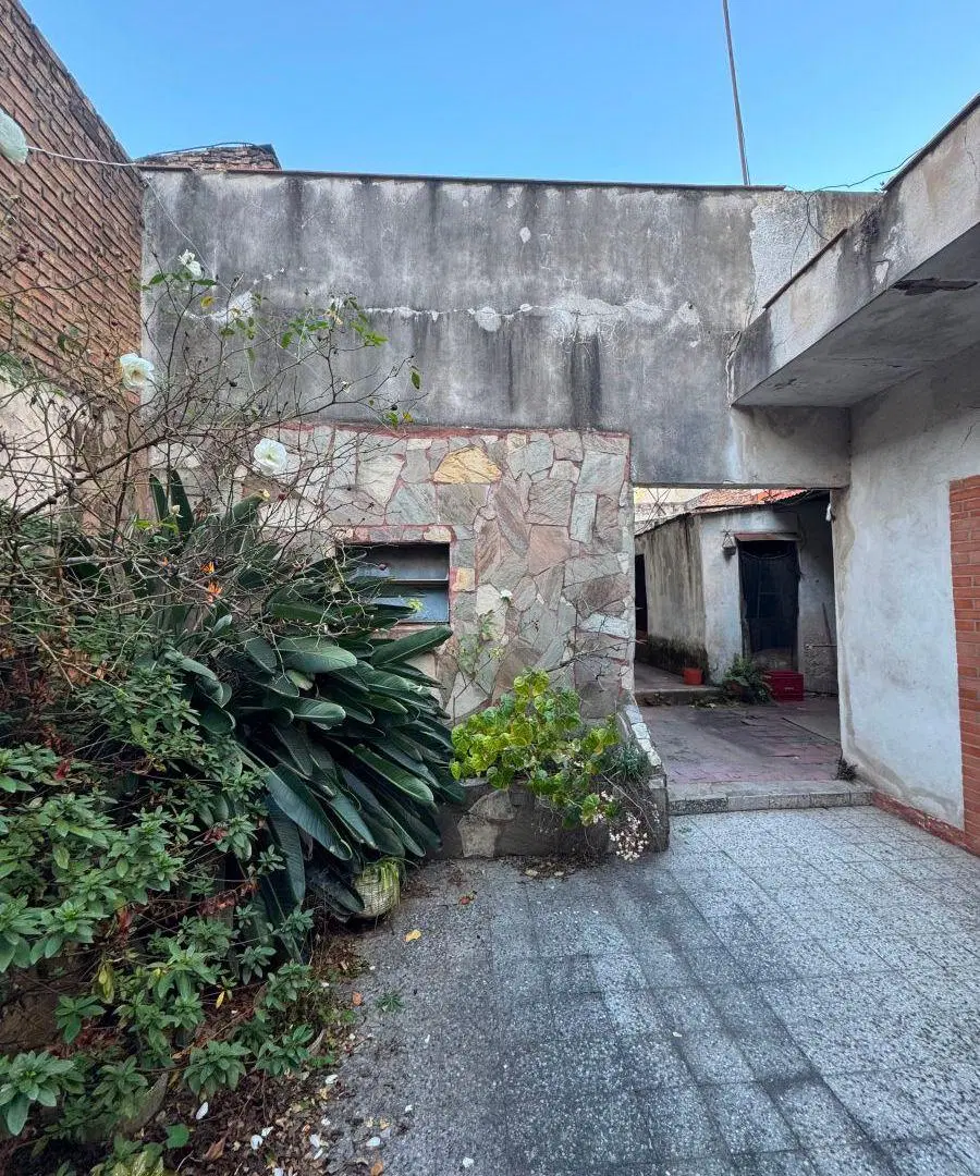 Venta De Lote Oportunidad Única en el Corazón del Polo Comercial Avellaneda, Flores 4