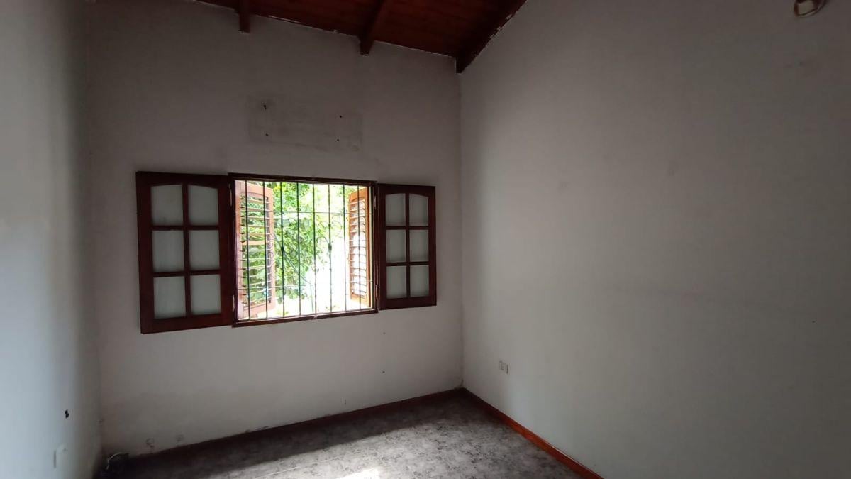 Foto de OPORTUNIDAD INVERSION!! CASA 2 HAB COCH Y PILETA EN CENTRO RIO CEBALLOS!, imagen 2