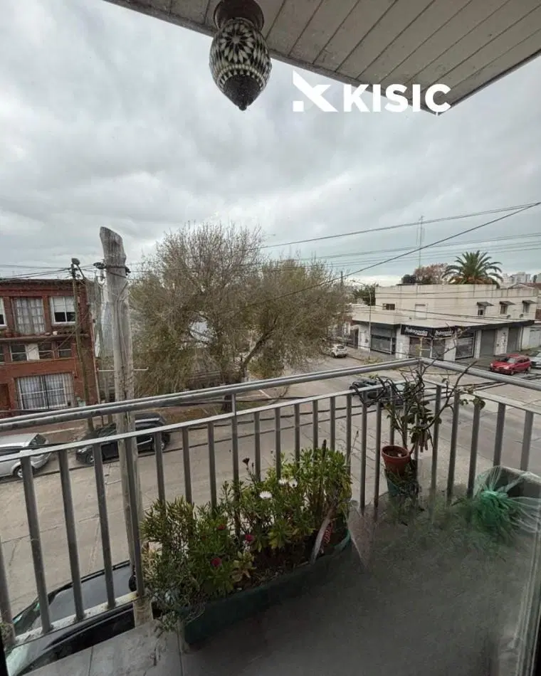 3 AMBIENTES CON ESPACIO DE COCHERA 2
