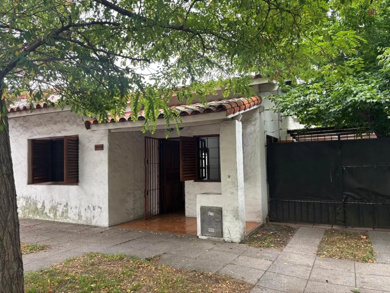 CASA EN VENTA - DON BOSCO 3081 2